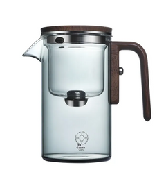 Elegant Glass Teapot with Integrated Infuser